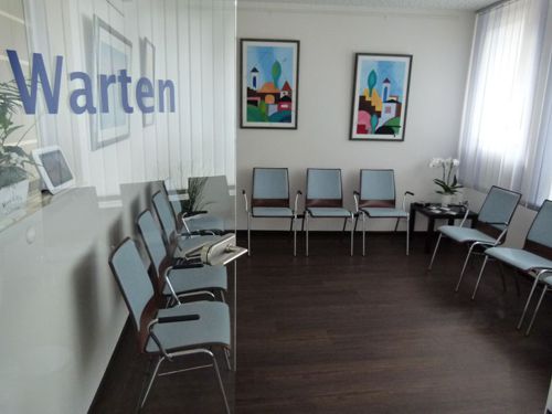 Lungenfacharzt Dr. Holtermann - Leer25